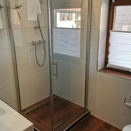 In Mit Grossem Garten By Interhome Prázdninový dům