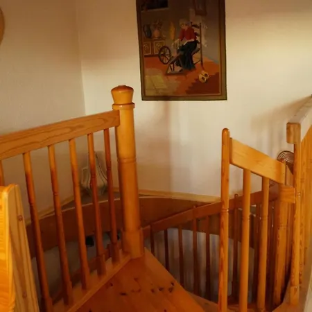 In Mit Grossem Garten By Interhome Prázdninový dům *